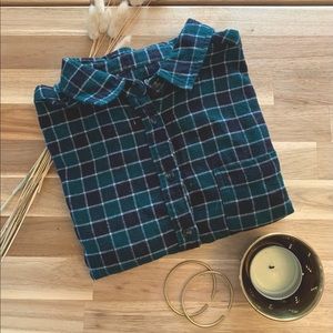 NWT Forest Green BDG Flannel Button Down, so soft!
